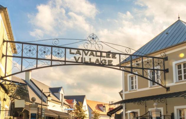 Magic Studio - Disneyland Paris Shopping Village 9 Minutes Chessy  Zewnętrze zdjęcie